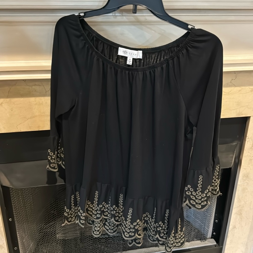 Size S black knot top.  Worn several times. Listing # 714